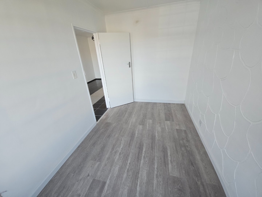 3 Bedroom Property for Sale in Eastridge Western Cape